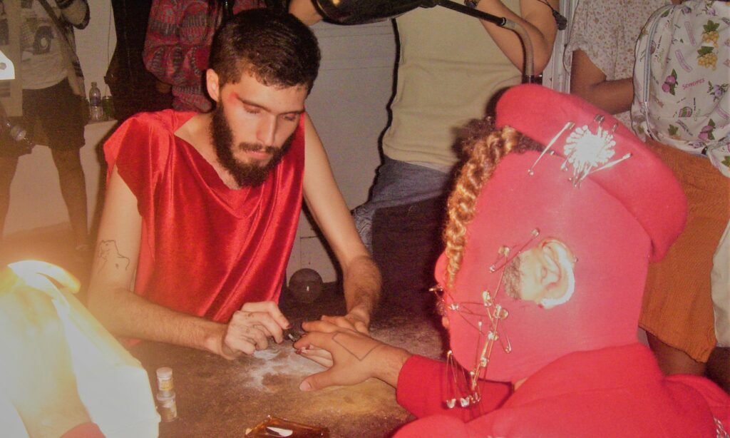 NAVALHA: manicure show Ana Matheus Abbade